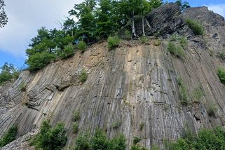 Zlatý vrch: monumentální čedičové varhany ukryté před davy turistů - Médium.cz